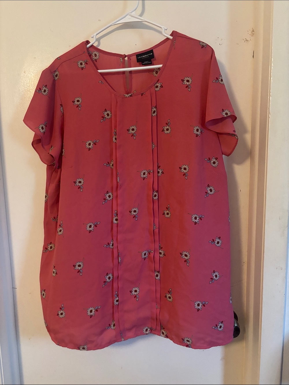 Liz Claiborne Coral-Pink Floral Pleated Short Sleeve Blouse